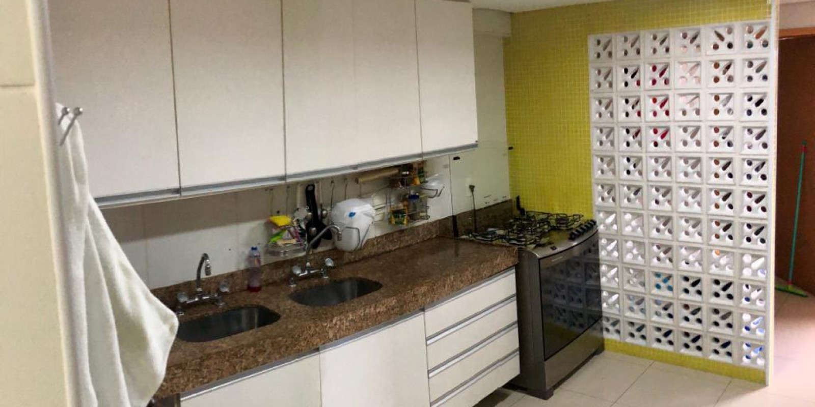 APARTAMENTO NO EDF. MACEIÓ FACILITIES NA PONTA VERDE NA 3ª QUADRA DA PRAIA COM 135,22 m² R$ 480,00 O CONDOMÍNIO  - Foto 1 de 17